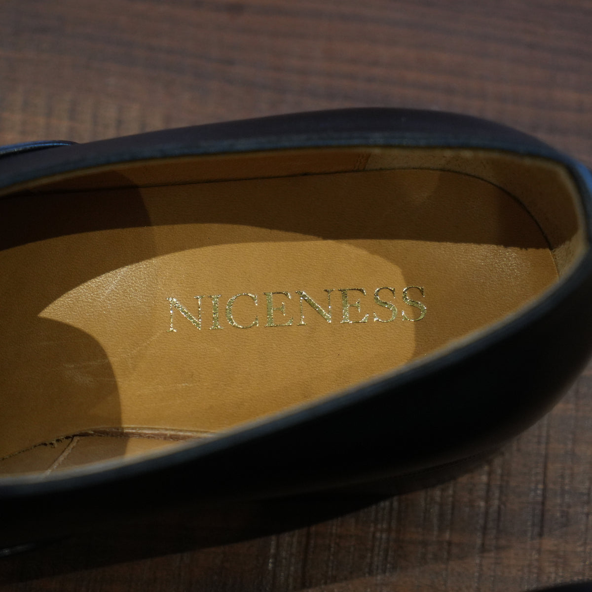 NICENESS EX. NN LEATHER SLIP ON SHOES "VAN"