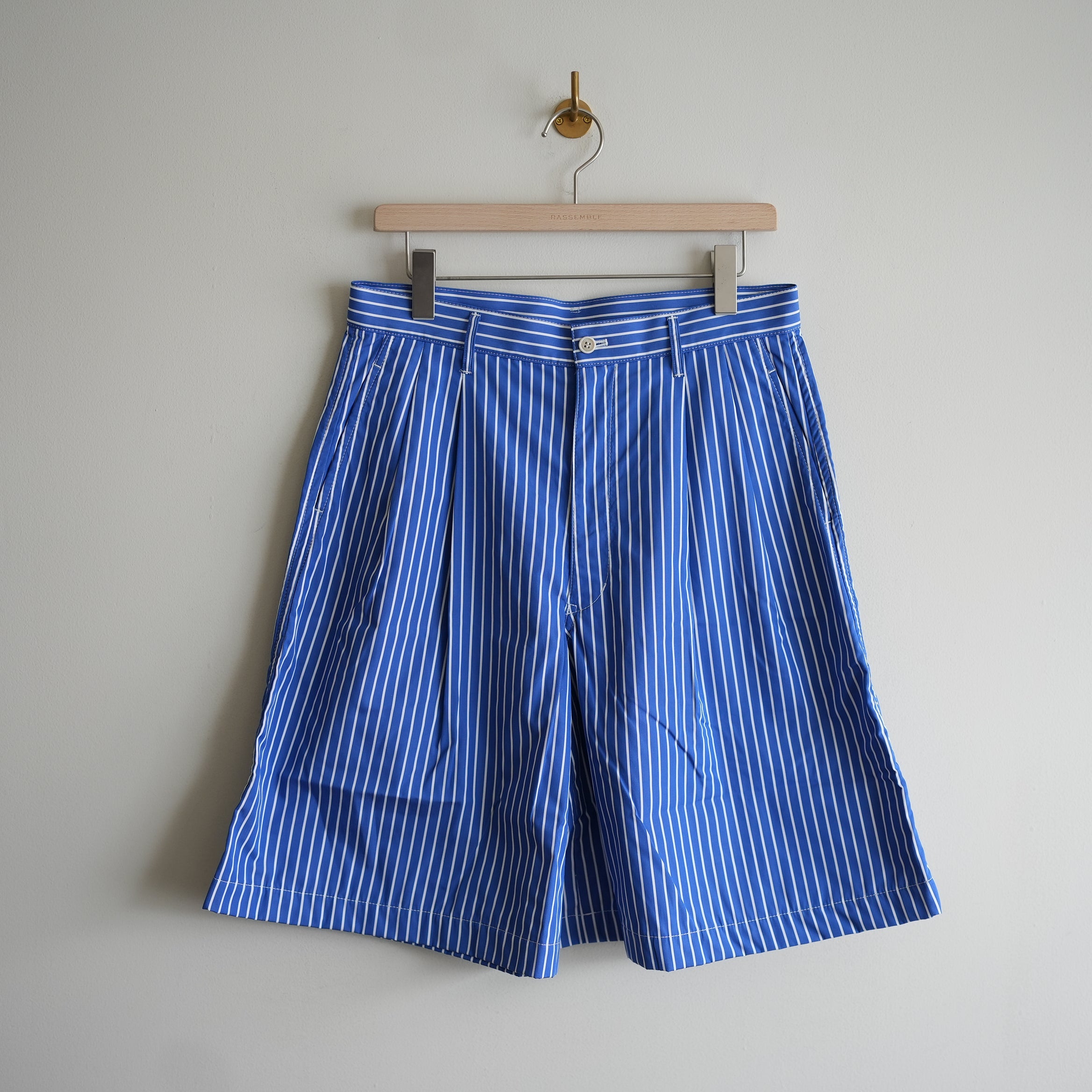 COMME des GARCONS SHIRT STRIPE 2TUCK SHORT PANTS – RASSEMBLE