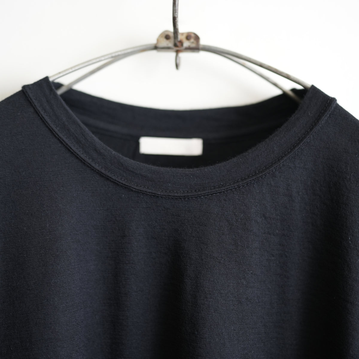 ULTERIOR PURE CASHMERE TENJIKU LS TEE BLK
