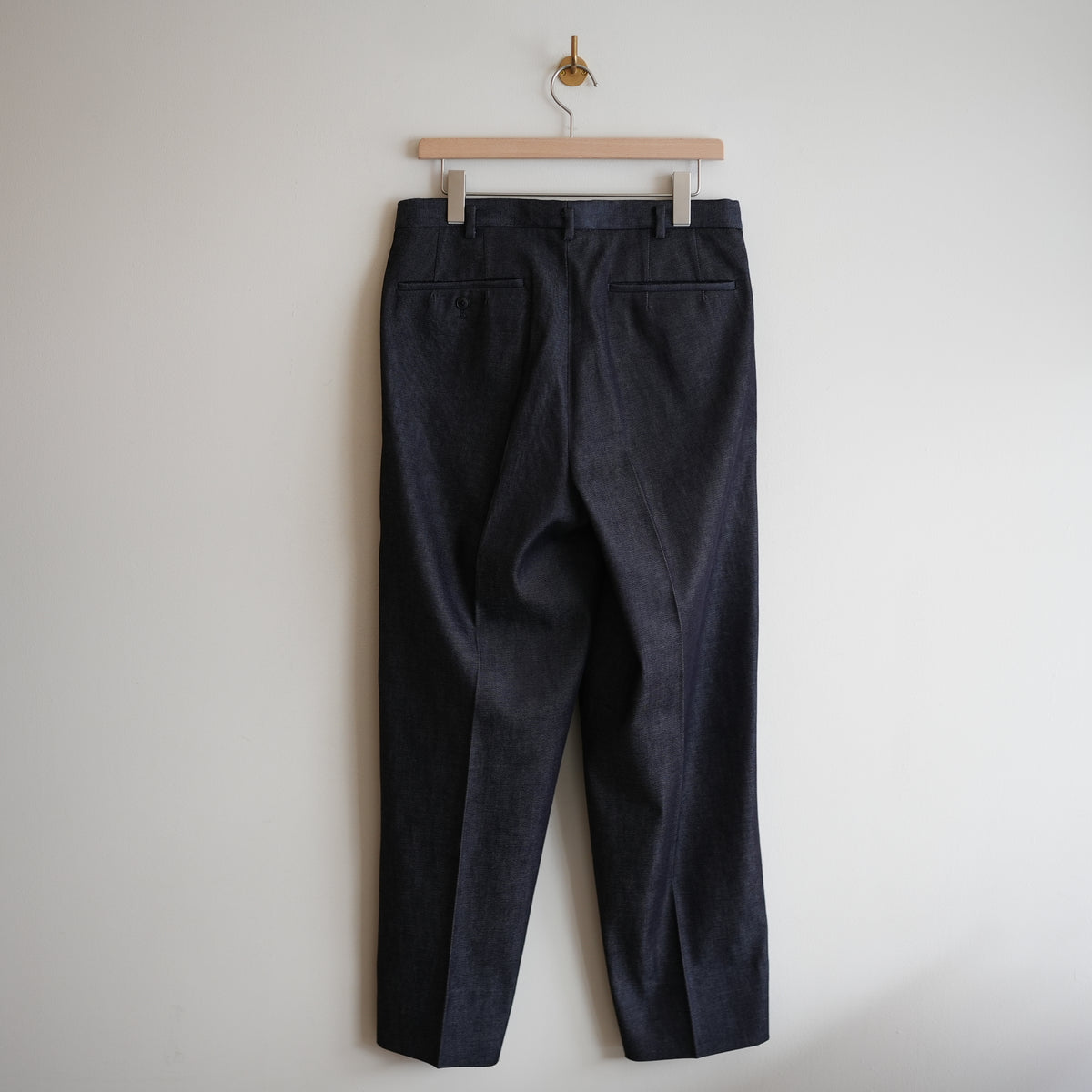 HEUGN DENIM 2-TUCK TROUSERS "George"