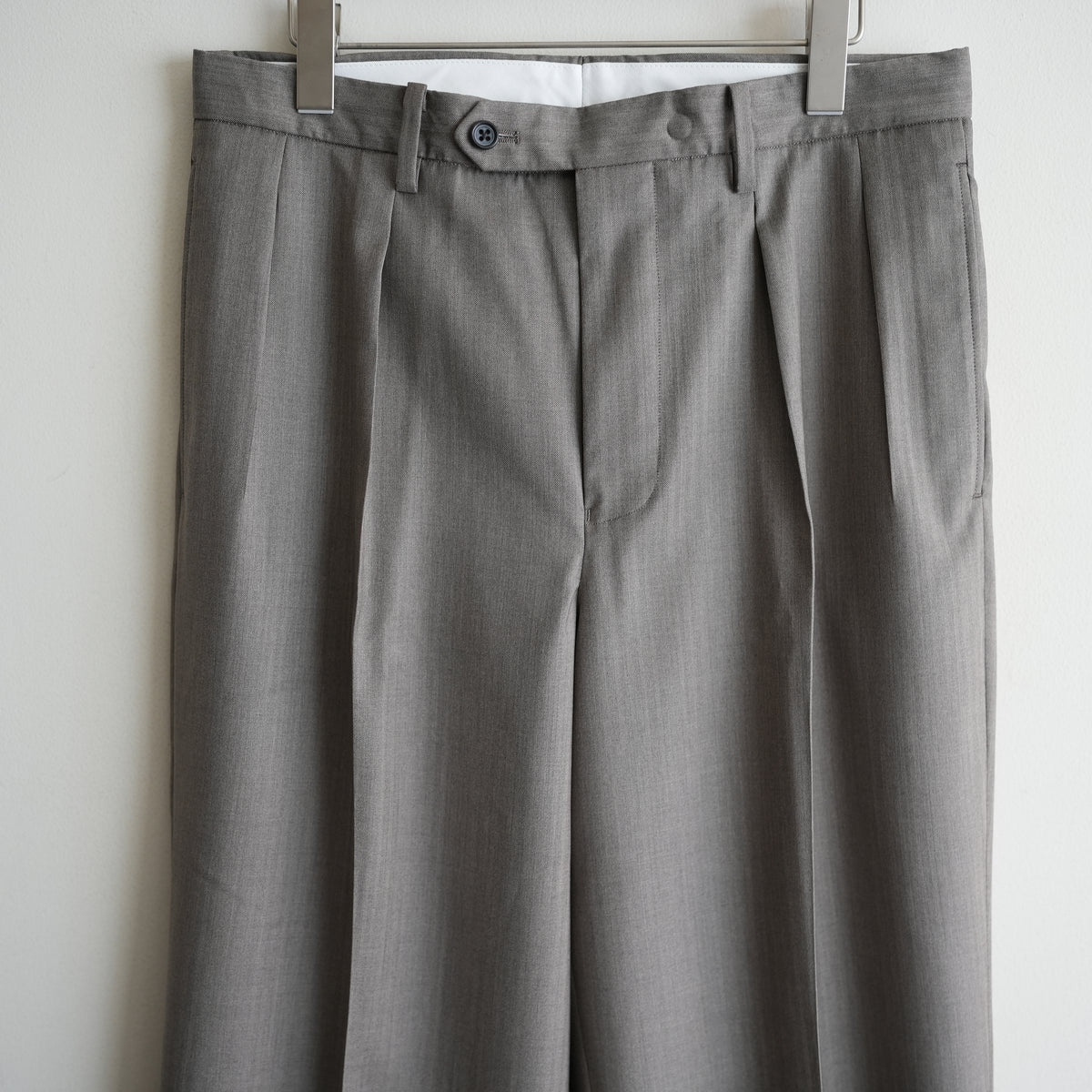 MAATEE&SONS FOREVER SLACKS BEIGE