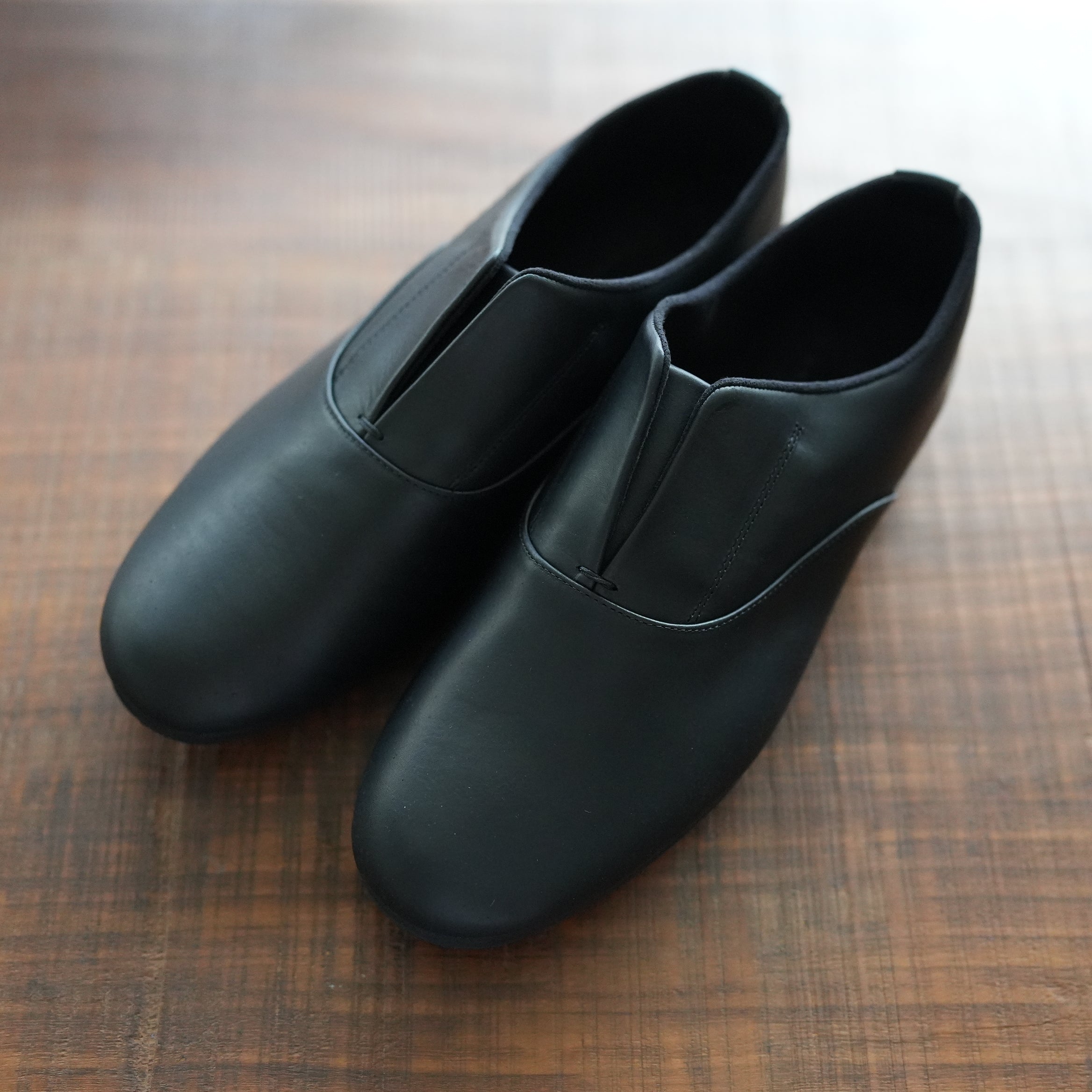 YOKO SAKAMOTO GUIDI LEATHER JAZZ SLIP-ON SHOES – RASSEMBLE