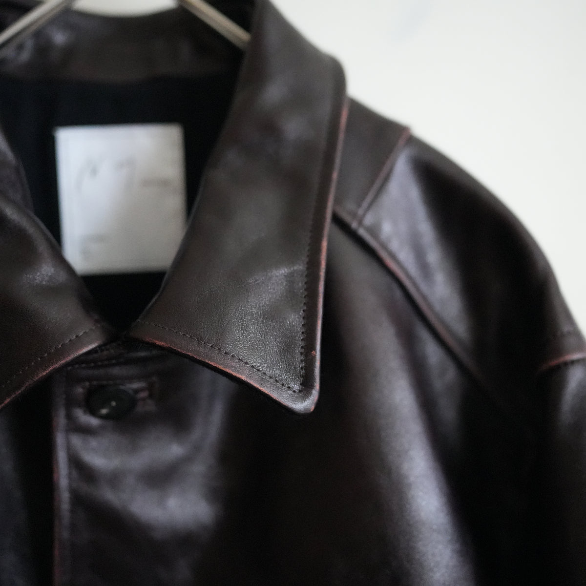 ANCELLM H.L. HALF COAT BROWN