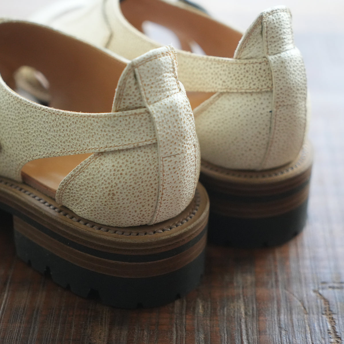 Post Production HUNT SANDALS WHITE