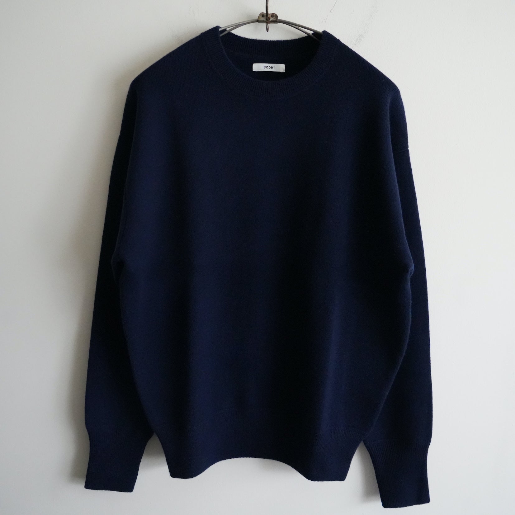 BODHI Cashmere Heavyweight Sweatshirt NAVY – RASSEMBLE