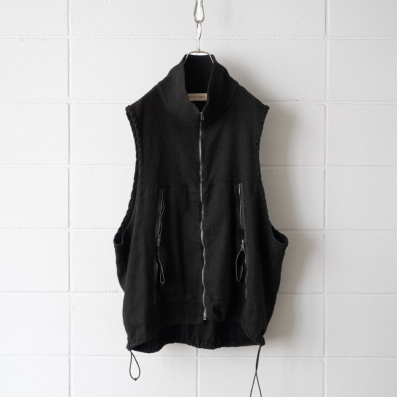 barbell object flower vest blk