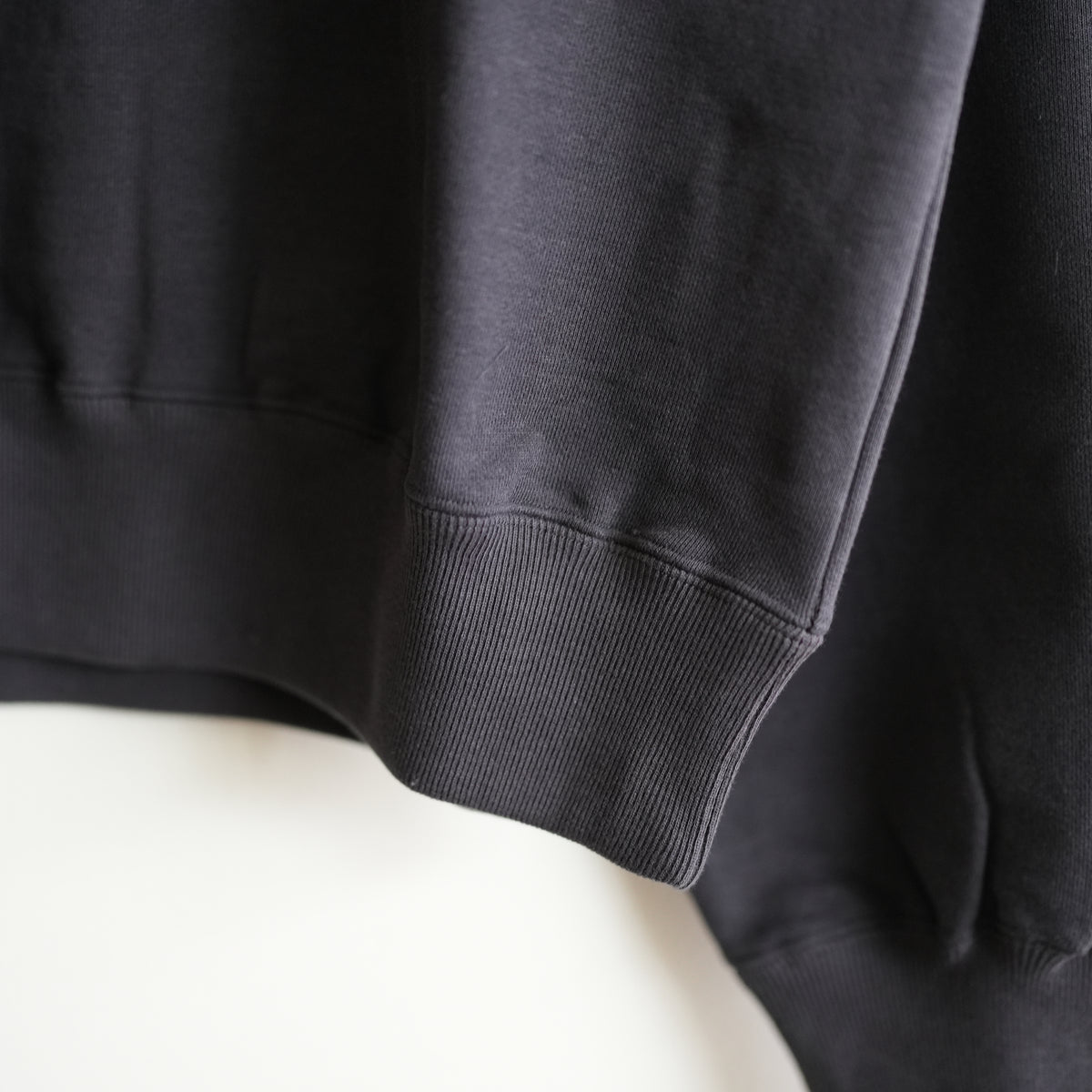 ULTERIOR FADED SILKY TERRY SWEAT SHIRT BLK