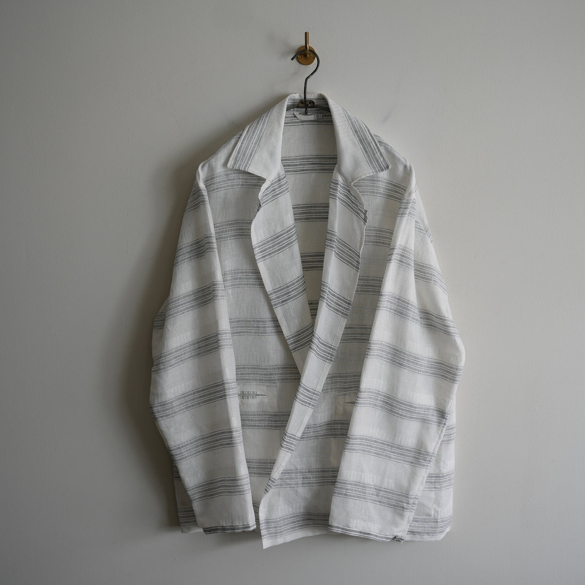 ULTERIOR MULTI STRIPED OVER SH-JKT WHITE
