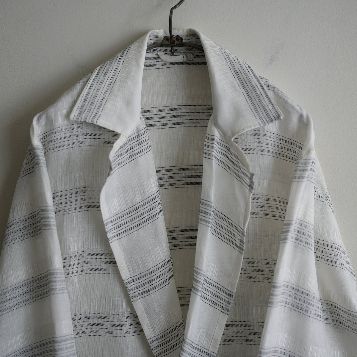 ULTERIOR MULTI STRIPED OVER SH-JKT WHITE