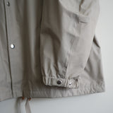 MAATEE&SONS PARACHUTE CLOTH COACH JACKET GREIGE