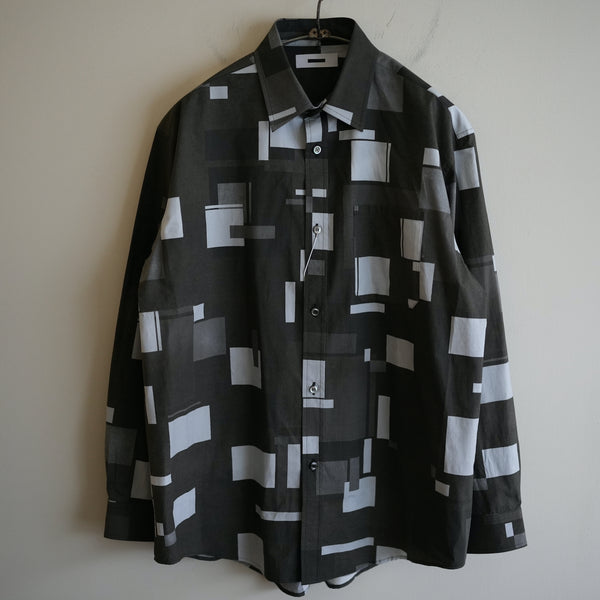 REVERBERATE Square Graphic Pattern Shirt BLACK
