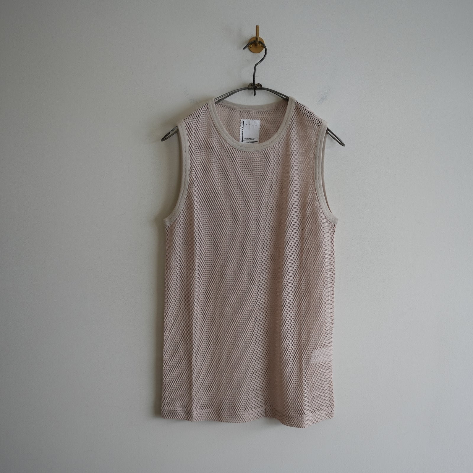 BLACKBIRD MESH TANK TOP BEIGE – RASSEMBLE