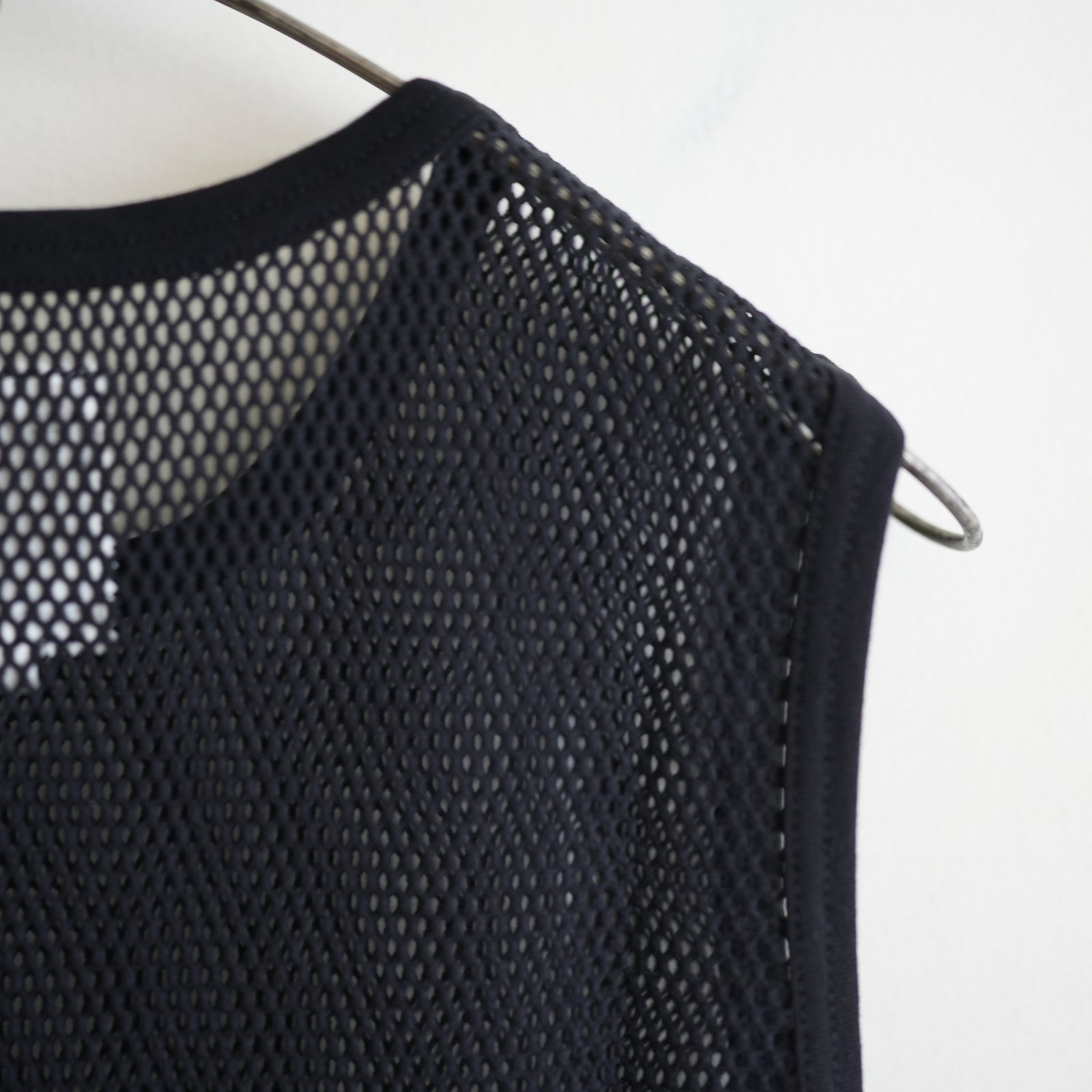 BLACKBIRD MESH TANK TOP BLACK – RASSEMBLE