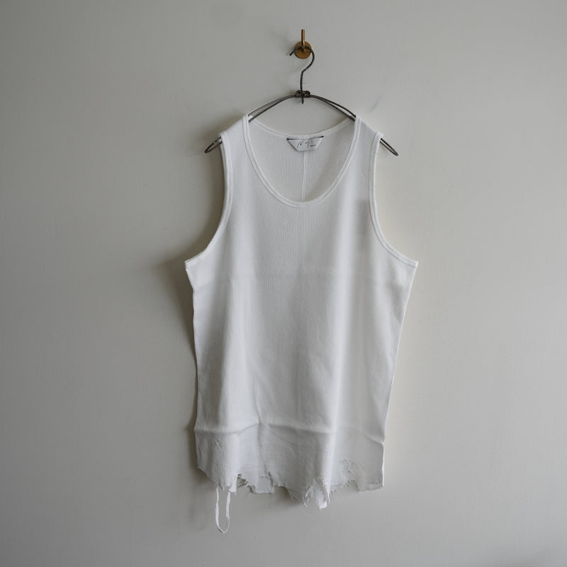 ANCELLM DAMAGE WAFFLE TANK WHITE – RASSEMBLE