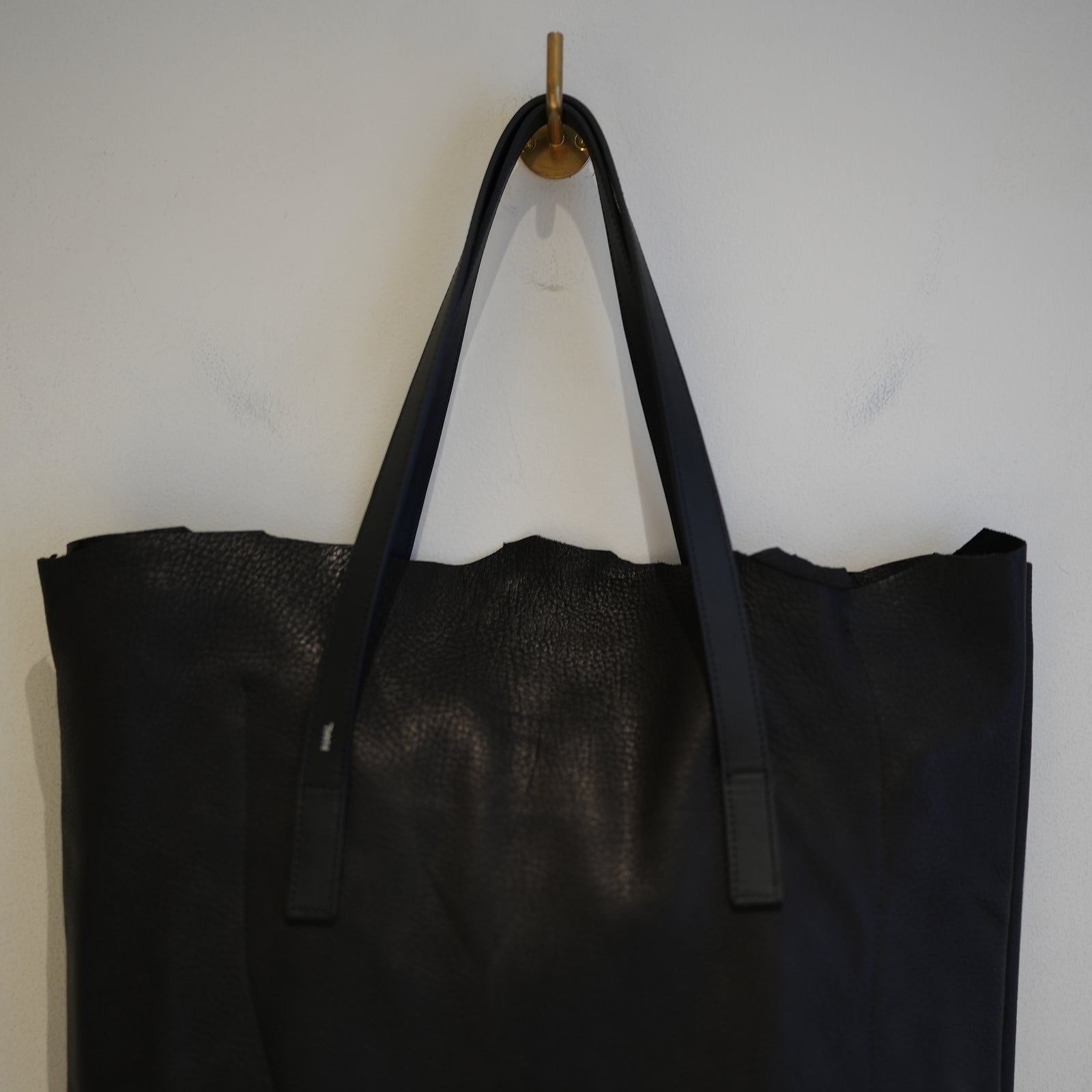 HAAL PRIMITIVE TOTE BAG DEAR LEATHER – RASSEMBLE