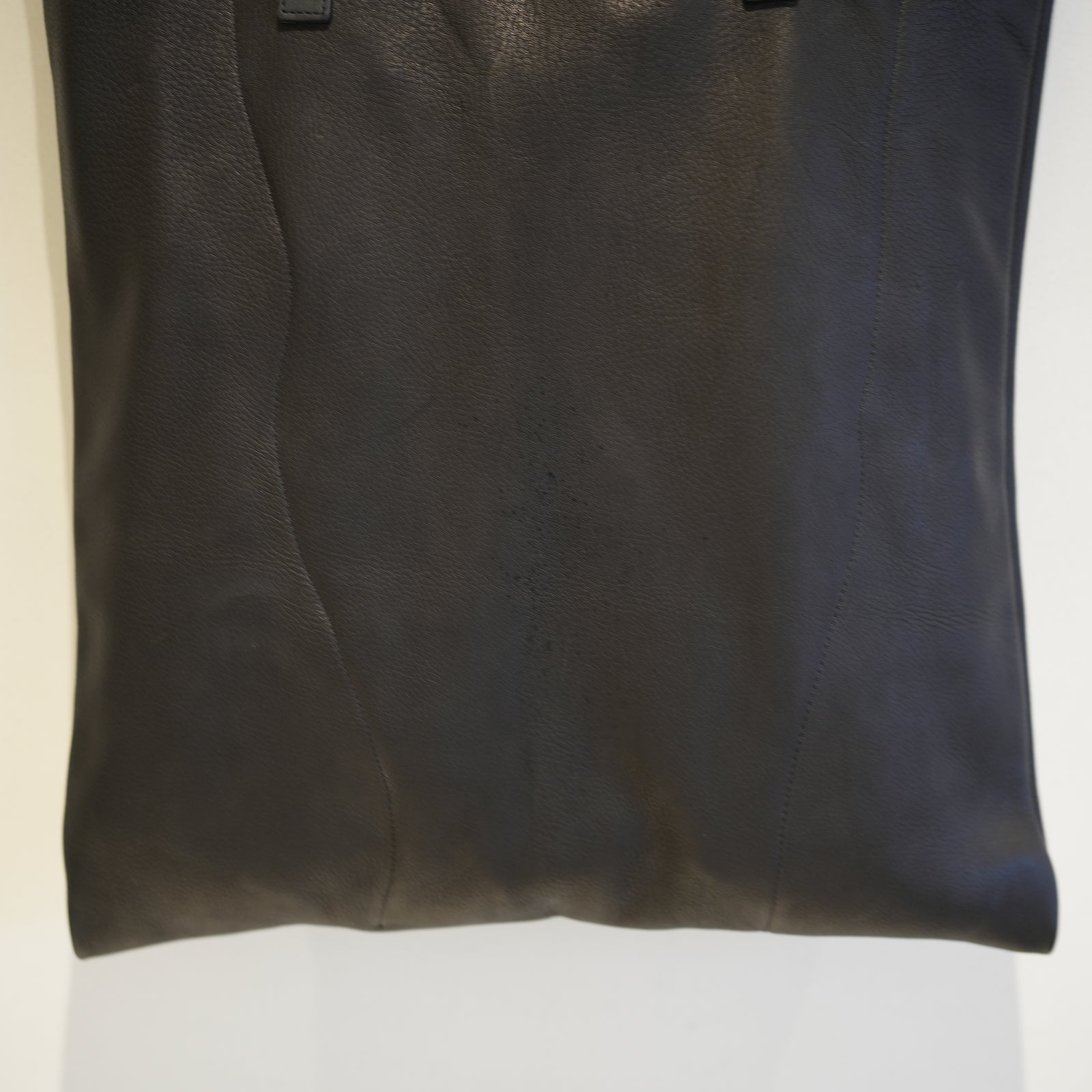 HAAL PRIMITIVE TOTE BAG DEAR LEATHER – RASSEMBLE