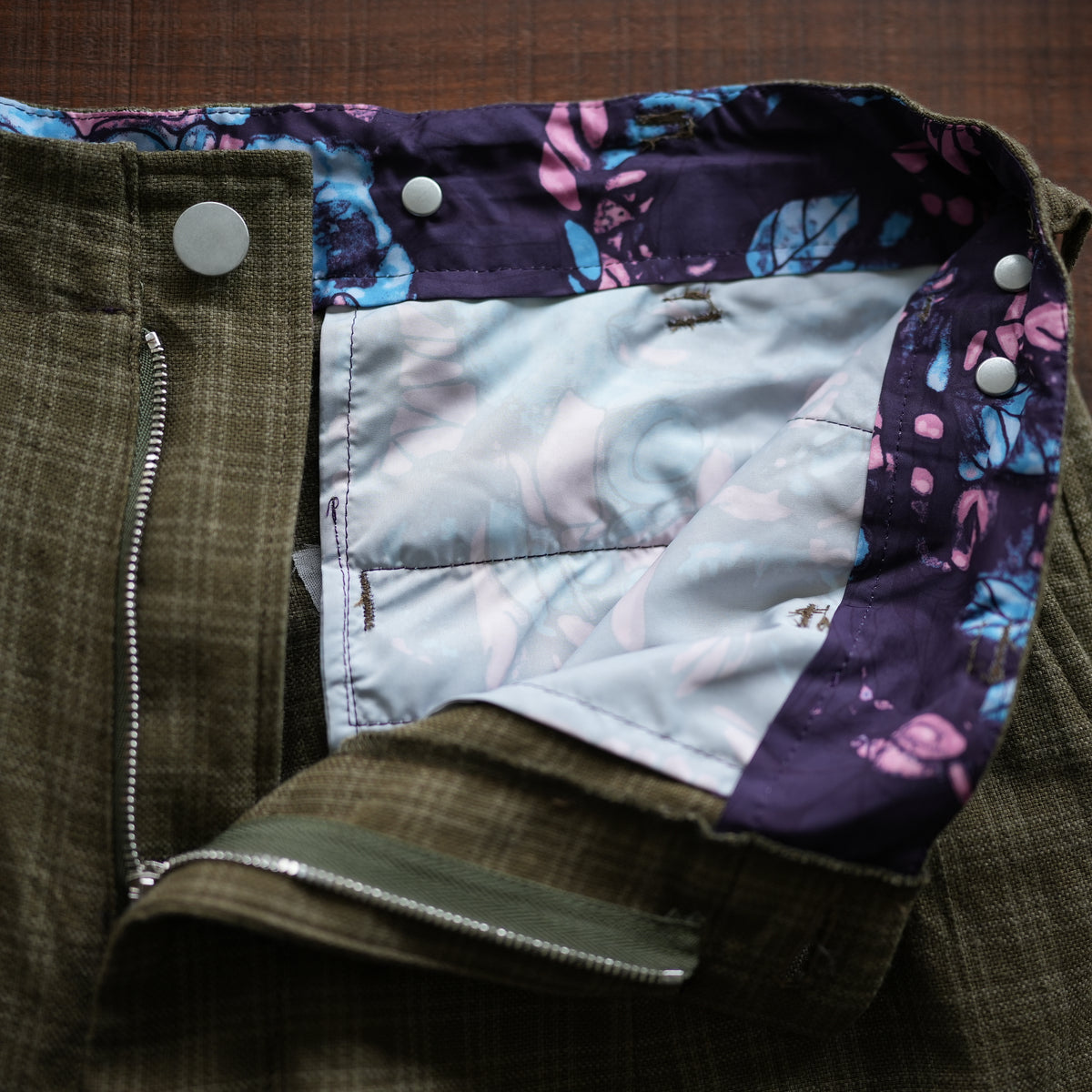 BLACKBIRD EDITOR'S SHORT TROUSERS