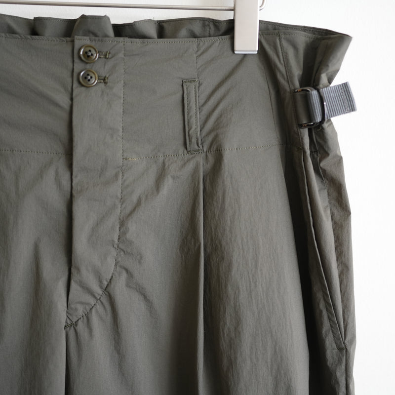 MAATEE&SONS NYLON GURKHA SHORTS KHAKI – RASSEMBLE