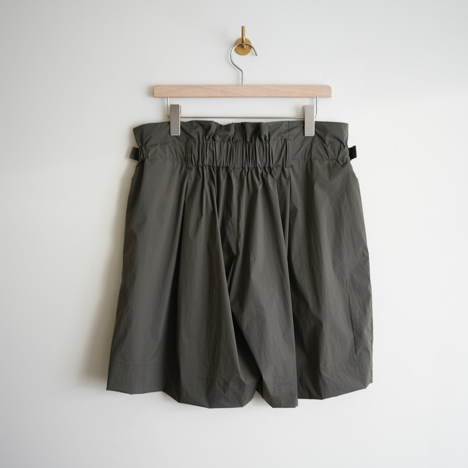 MAATEE&SONS NYLON GURKHA SHORTS KHAKI – RASSEMBLE