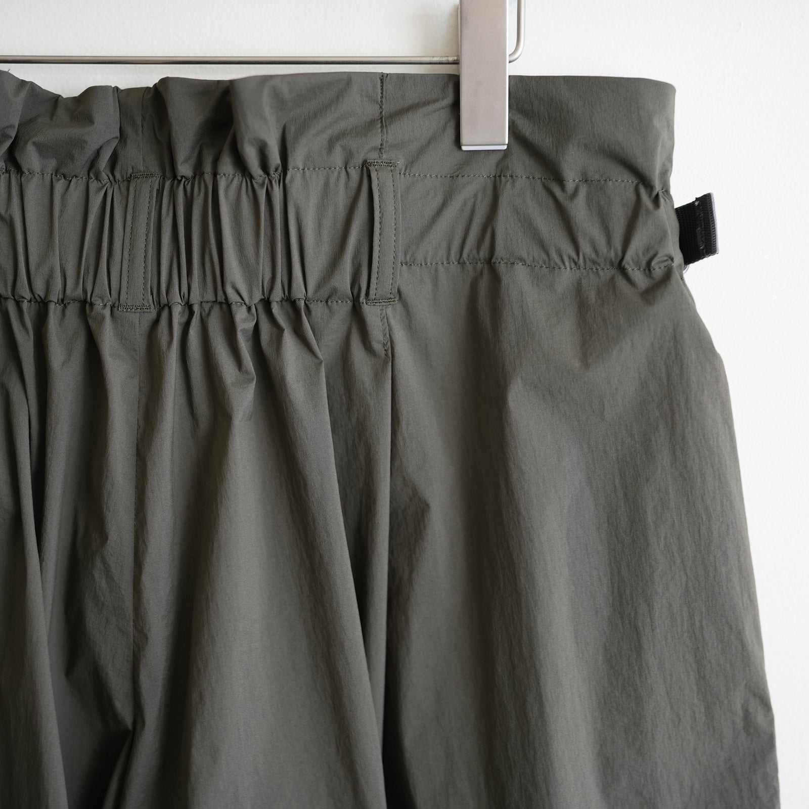 MAATEE&SONS NYLON GURKHA SHORTS KHAKI – RASSEMBLE