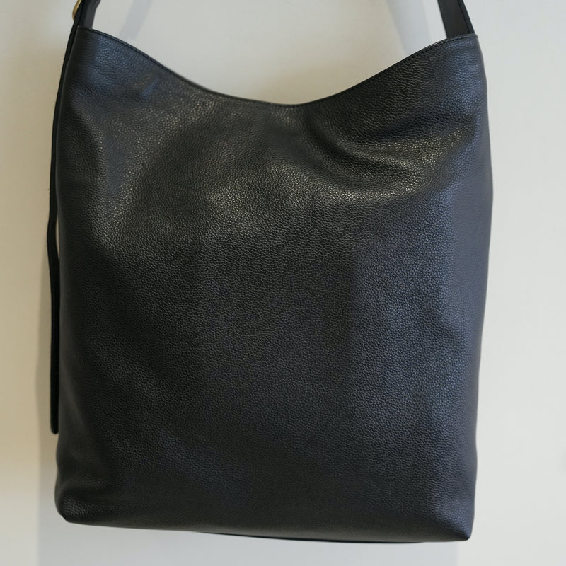 HEUGN×texnh GRAIN LEATHER UTILITY BUCKET TOTE BAG