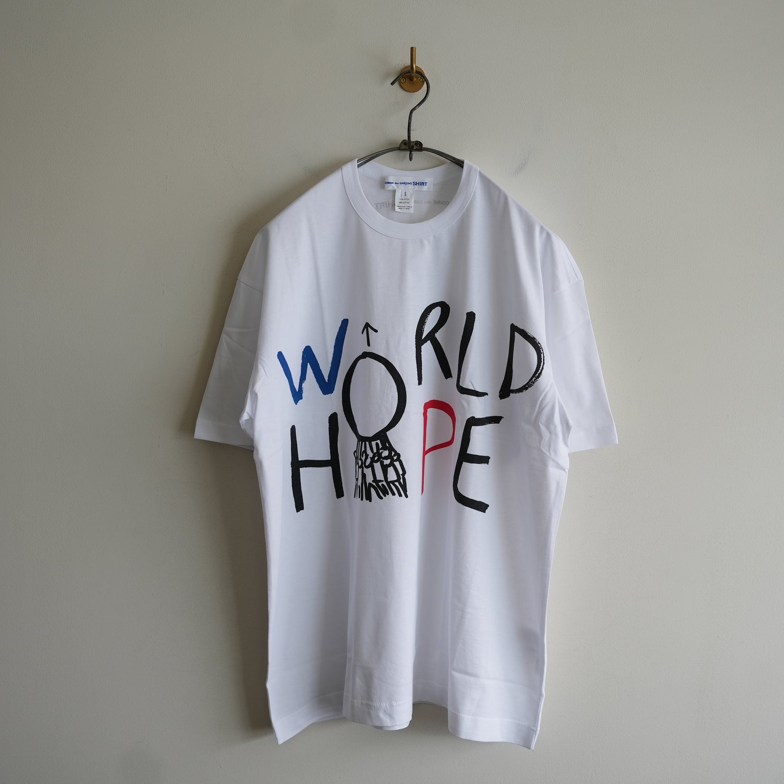 新品 コムデギャルソンシャツ プリントビッグTシャツ WORLD HOPE S COMME des GARCONS SHIRT PRINTED BIG TEE WORLD HOPE – RASSEMBLE