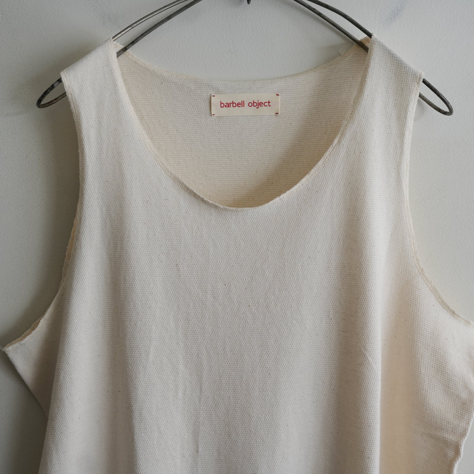 barbell object liner top – RASSEMBLE