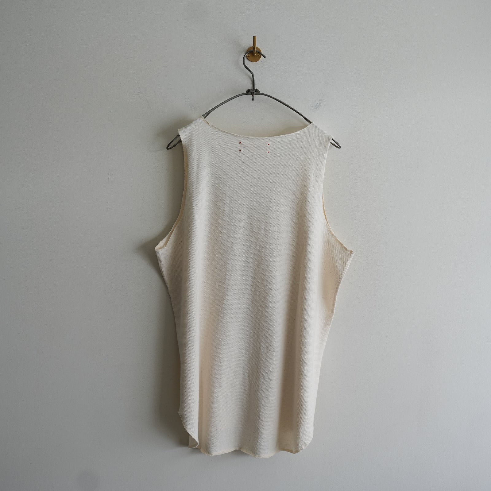 barbell object liner top – RASSEMBLE