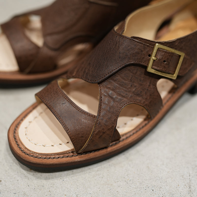 Post Production HUNT SANDALS EZOSIKA – RASSEMBLE