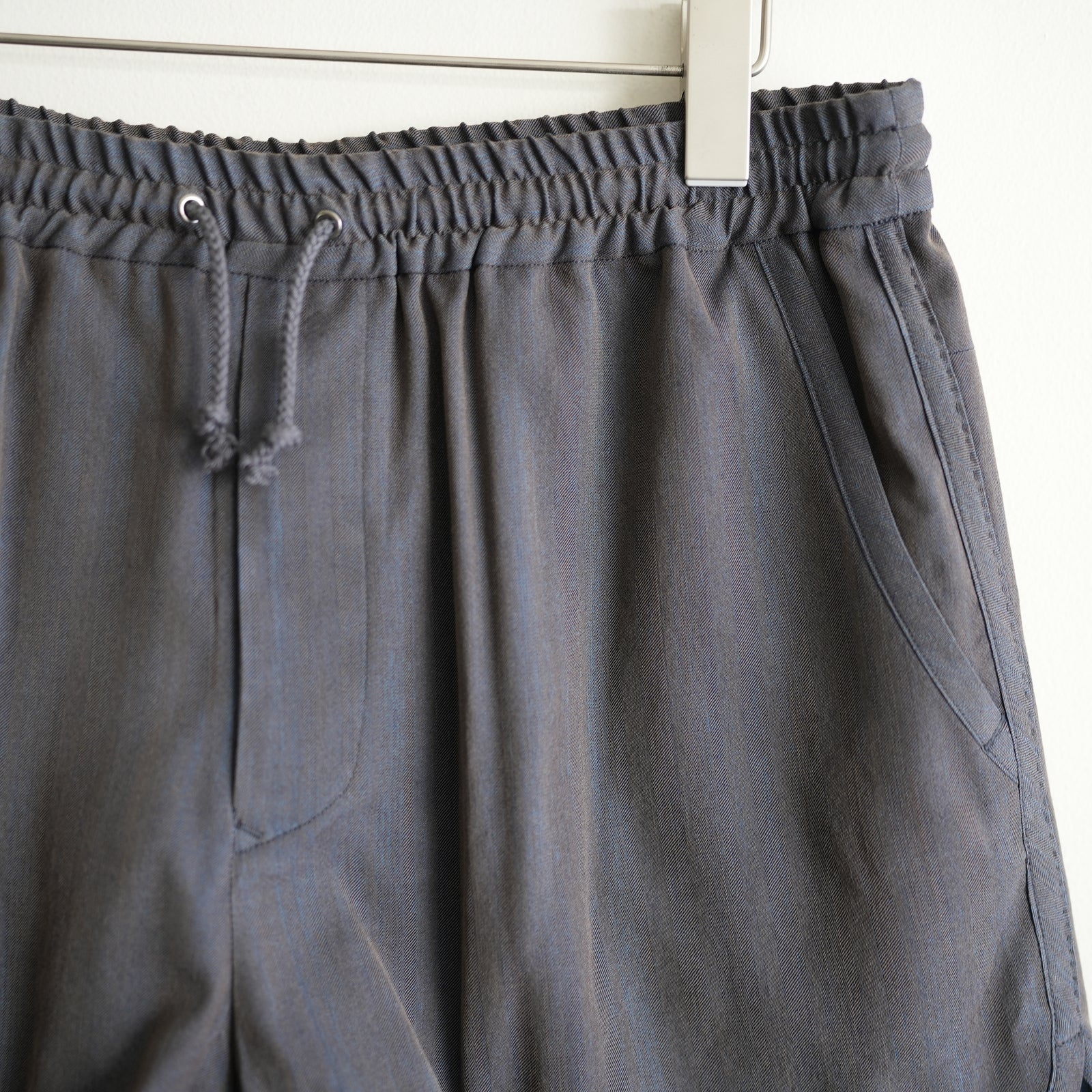 MAATEE&SONS SHORT SHORT TROUSER – RASSEMBLE