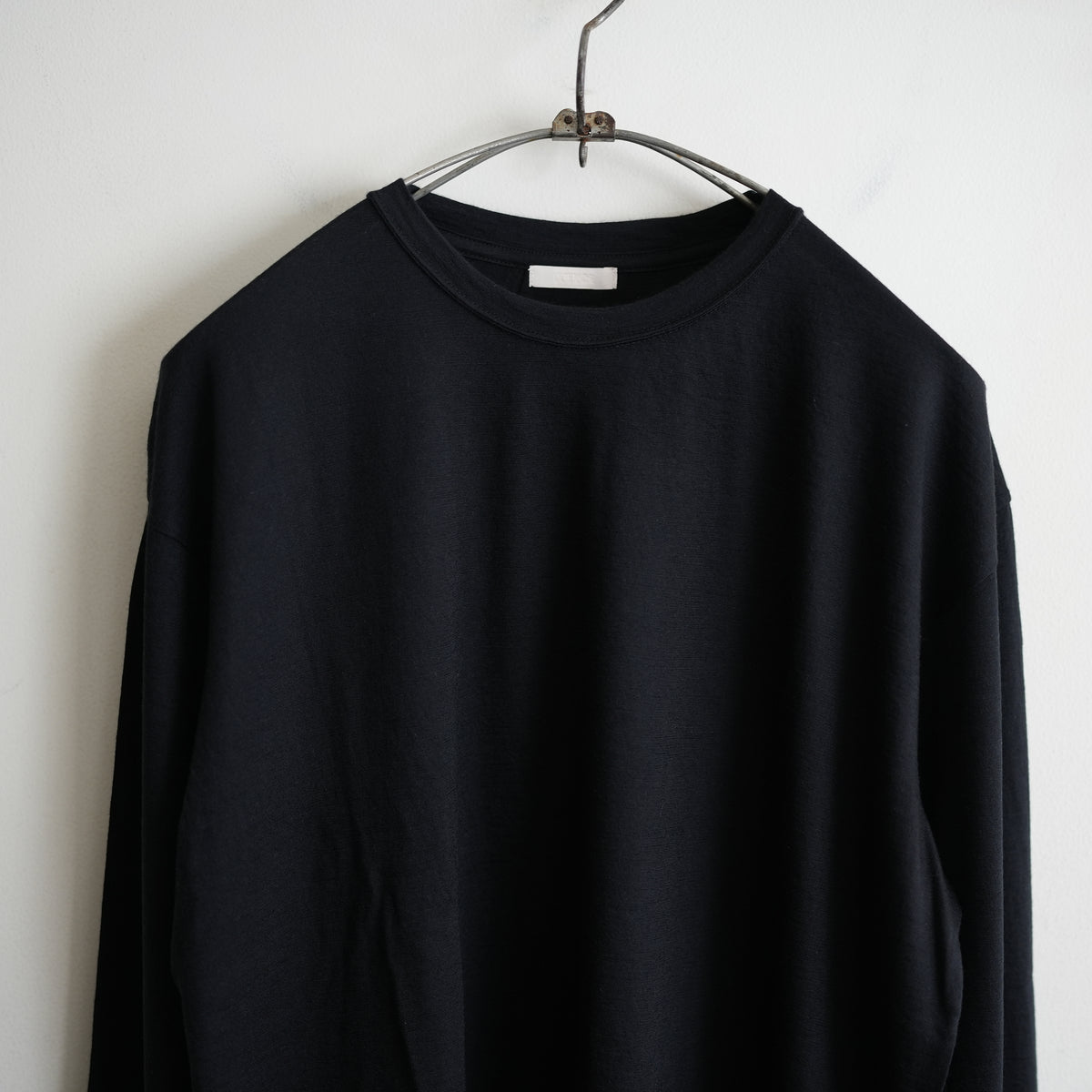 ULTERIOR PURE CASHMERE TENJIKU LS TEE BLK