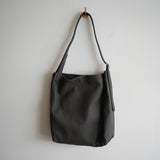 ERA. EO SHRINK RE:PIPE BAG CHOCO