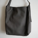 ERA. EO SHRINK RE:PIPE BAG CHOCO