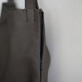 ERA. EO SHRINK RE:PIPE BAG CHOCO