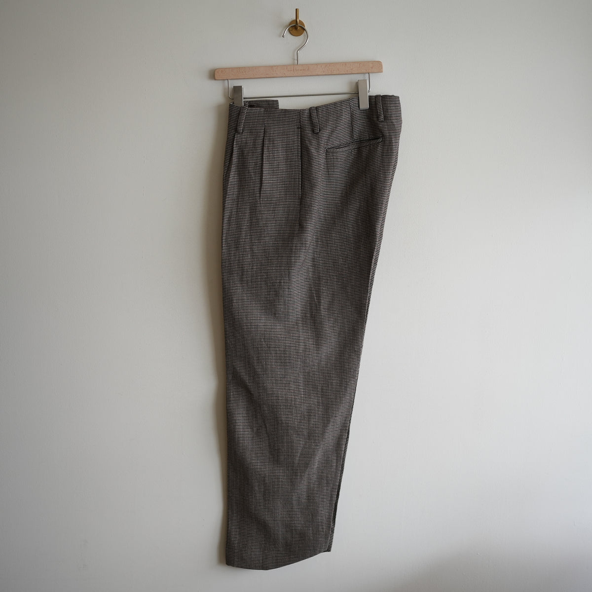 NICENESS WOOL LINEN FLYING V TROUSERS "B.WISHBONE" MOCHA