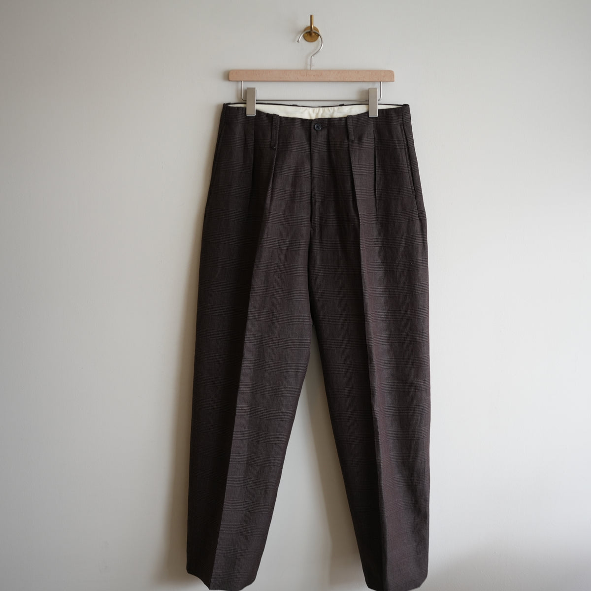NICENESS WOOL LINEN FLYING V TROUSERS "B.WISHBONE" BROWN