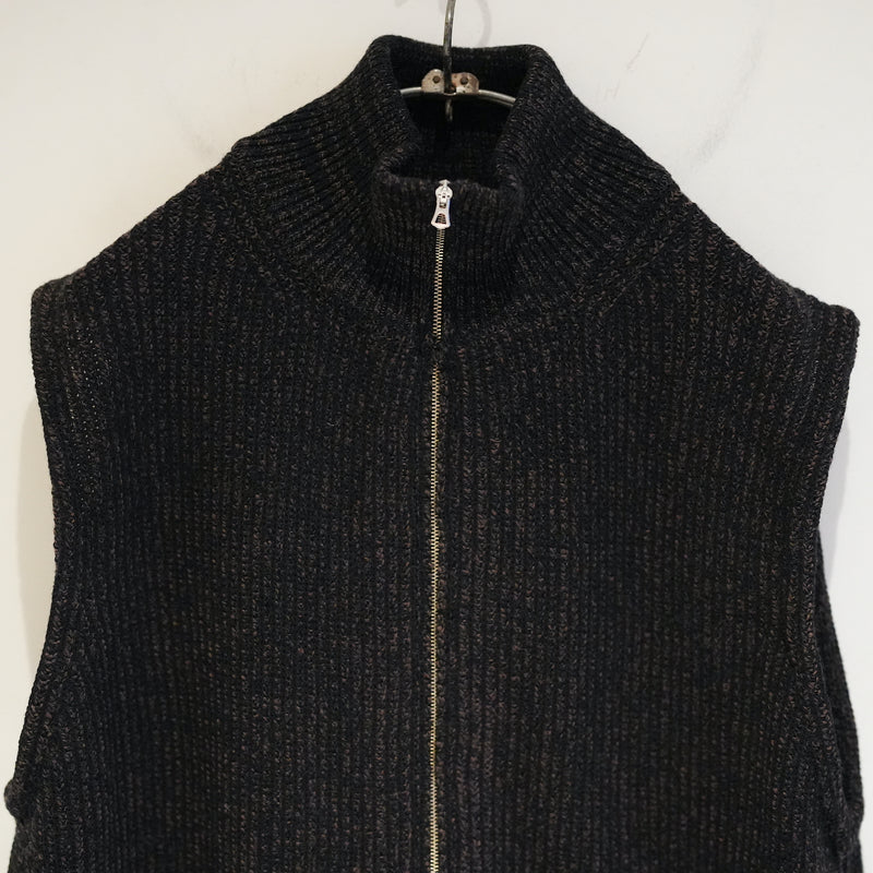 The DUFFER N NEPHEWS MELANGE DRIVERS KNIT VEST "OPIHR" CHARCOAL