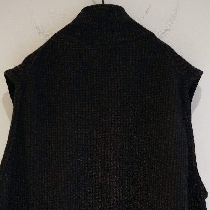 The DUFFER N NEPHEWS MELANGE DRIVERS KNIT VEST "OPIHR" CHARCOAL