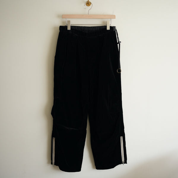 barbell object velvet pants