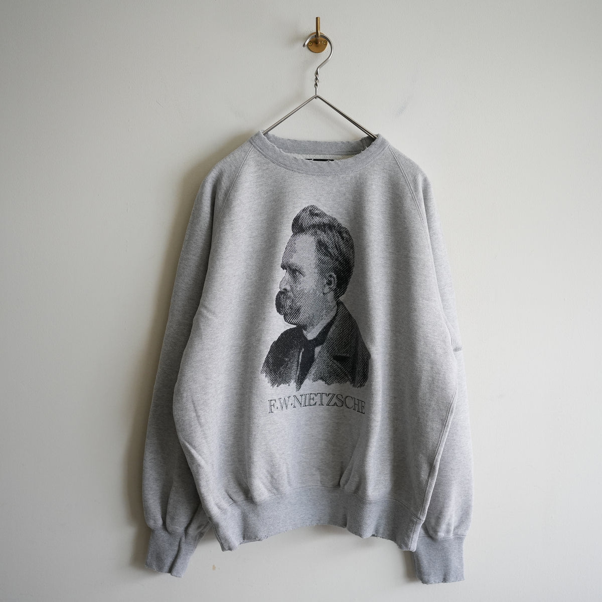 AUBERGE "NIETZCHE" CREW NECK SWEAT