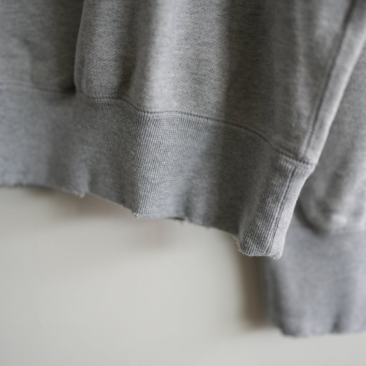 AUBERGE "NIETZCHE" CREW NECK SWEAT
