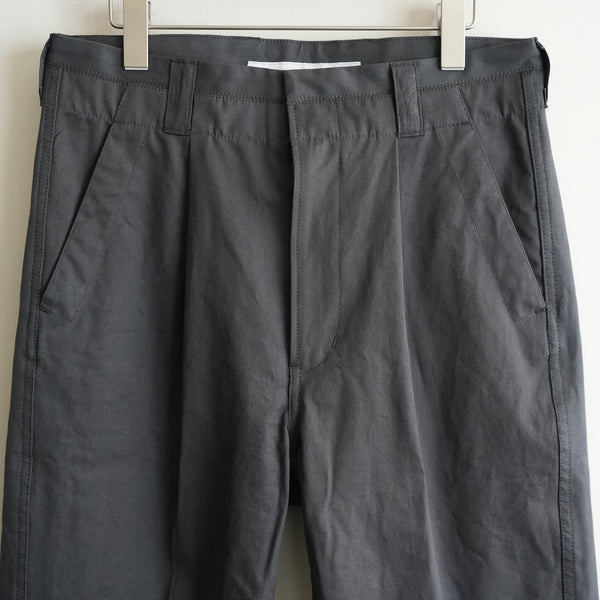 YOUTH OF THE WATER COTTON GABARDINE TAPERD TROUSERS