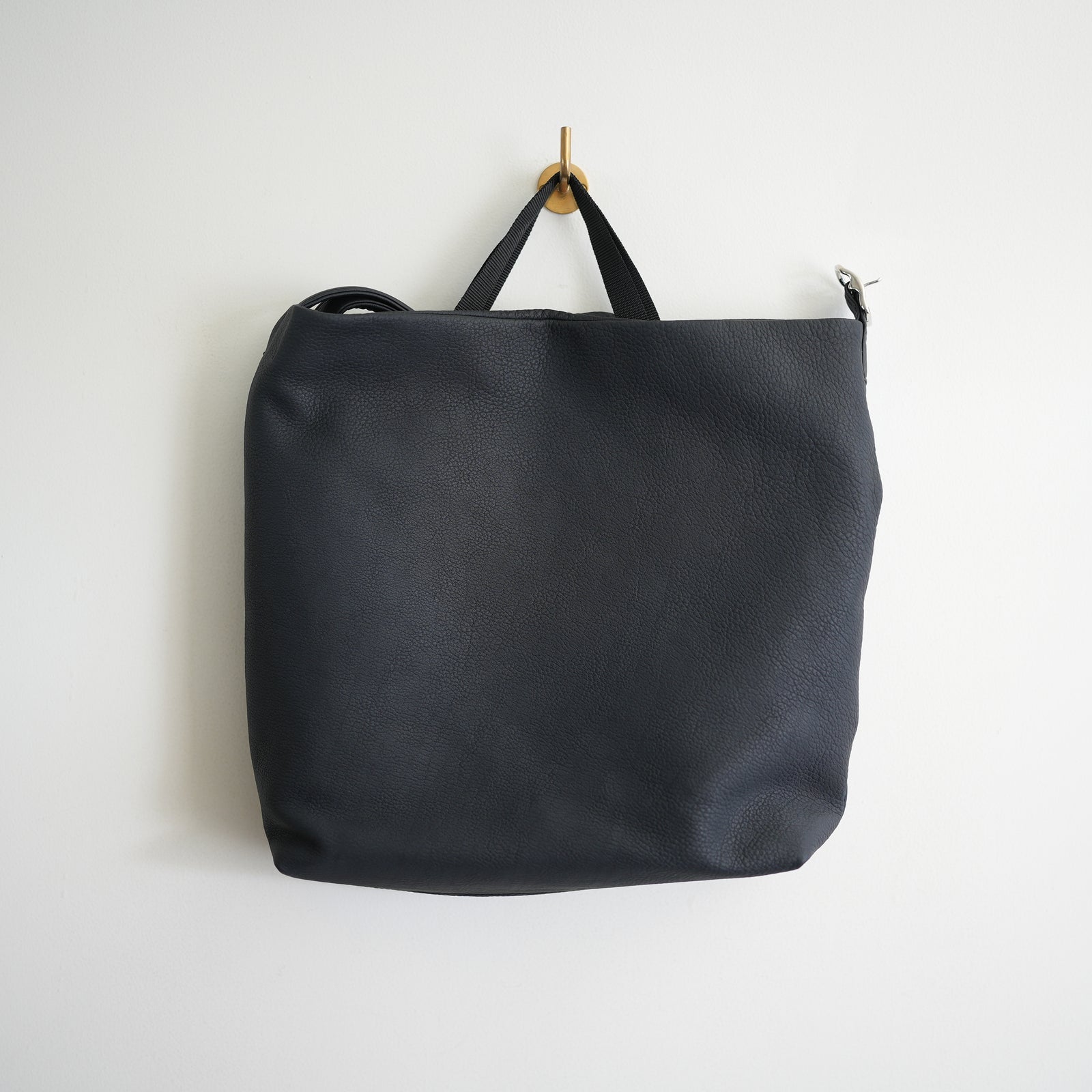 ERA. EO SHRINK RE:PIPE BAG BLK – RASSEMBLE