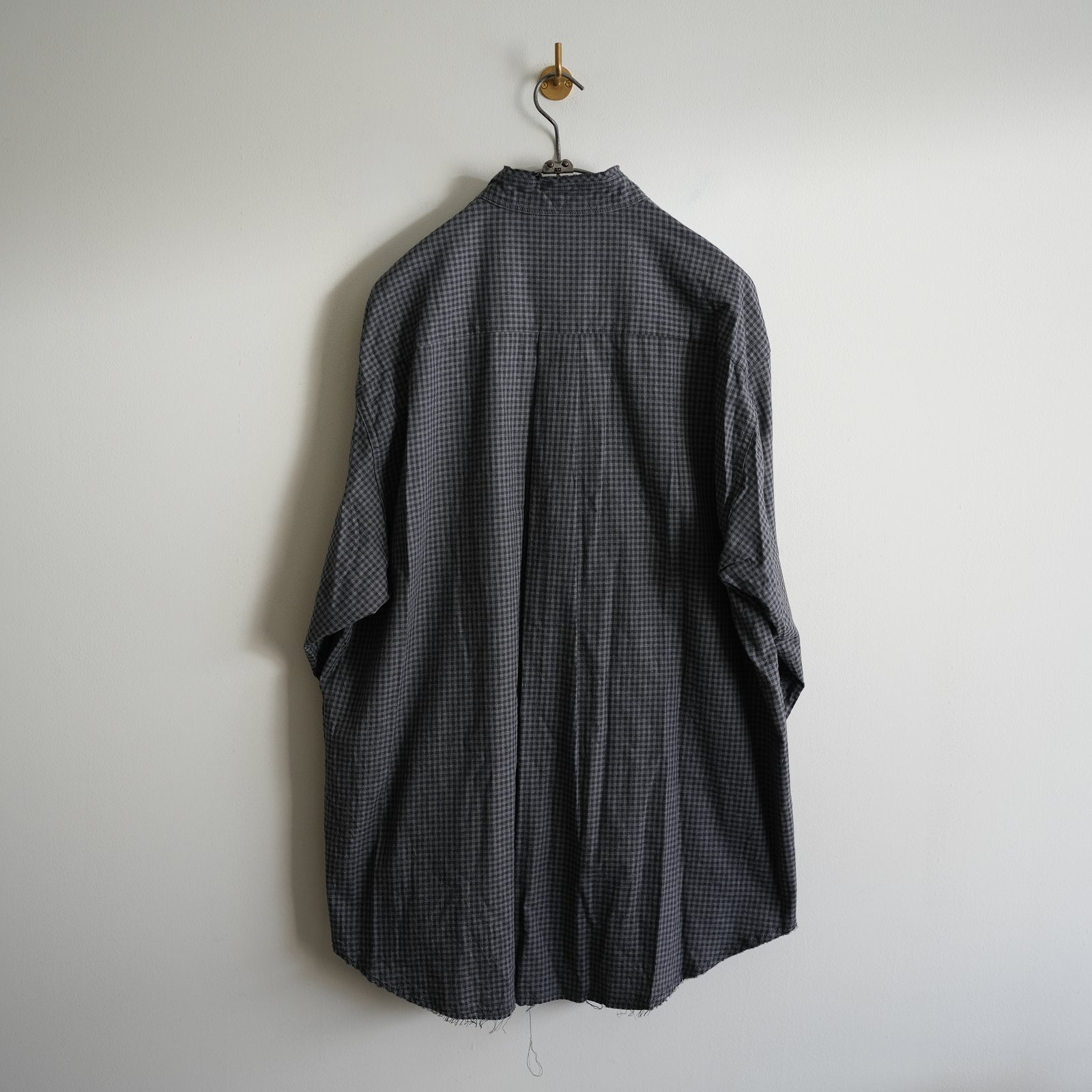 BLACKBIRD cut off collar shirt check – RASSEMBLE