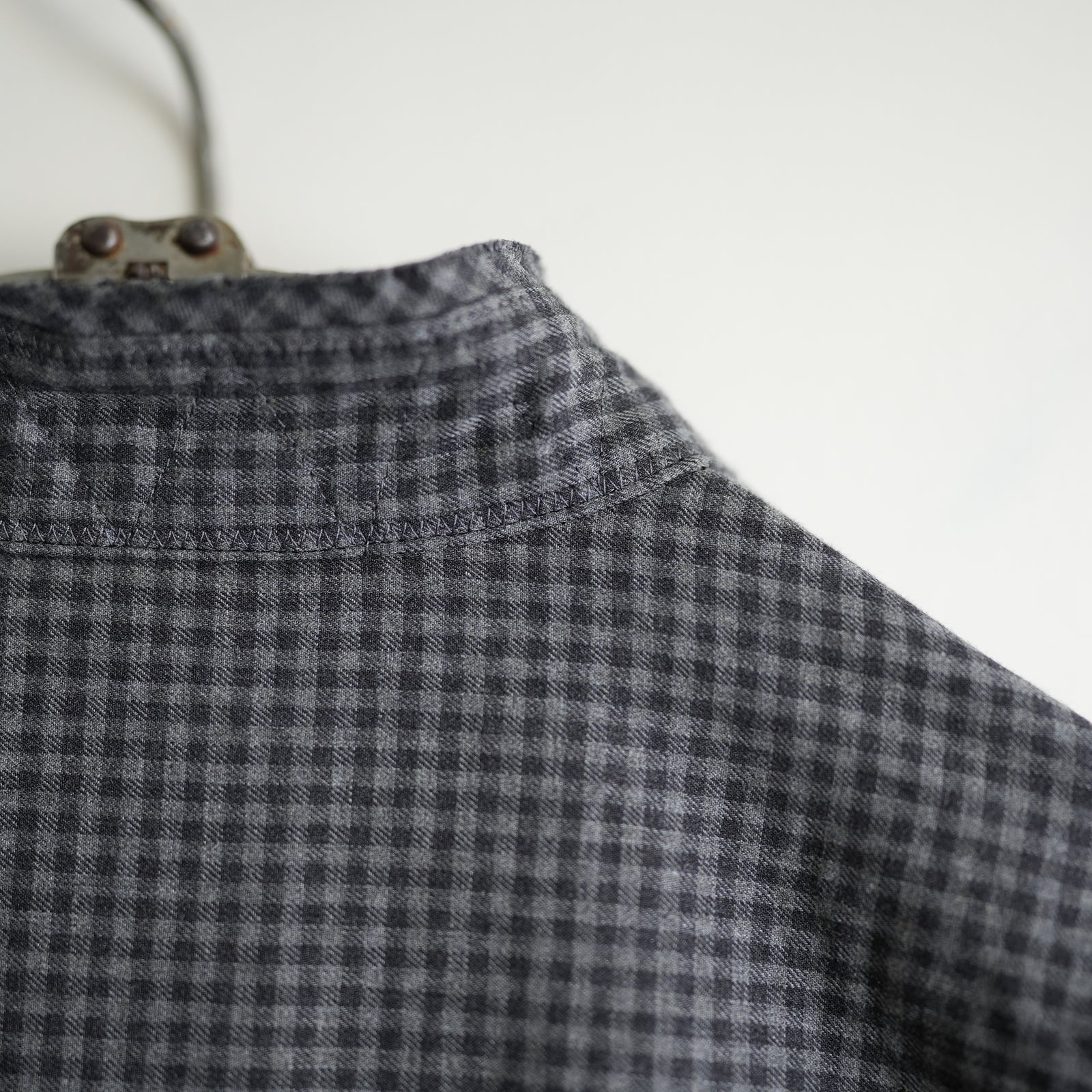 トップス BLACKBIRD Ex Cut Off Collar Shirt Check BLACKBIRD cut off collar shirt check – RASSEMBLE