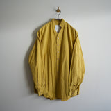 BLACKBIRD cut off collar shirt yellow