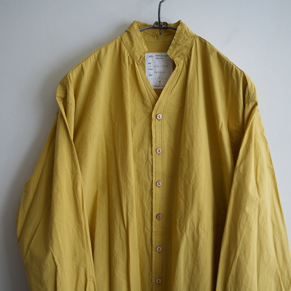 BLACKBIRD cut off collar shirt yellow