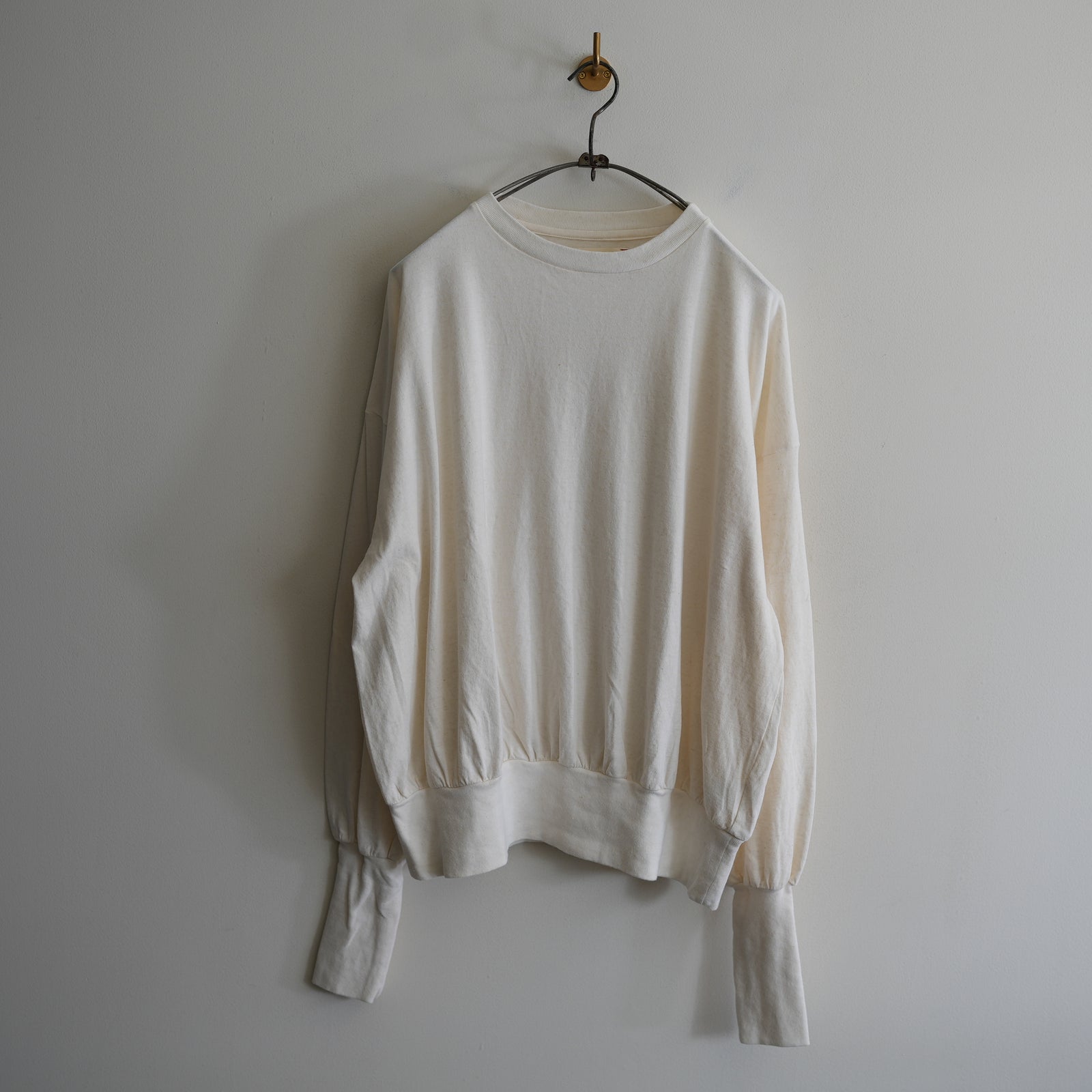 barbell object bo top ecru – RASSEMBLE