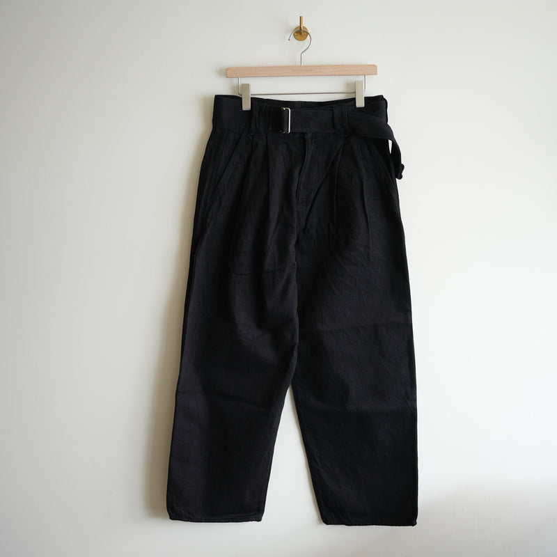 barbell object belted pants