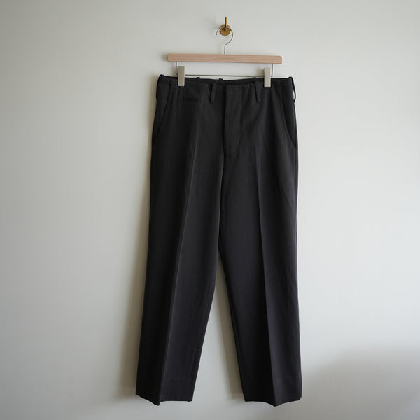 MAATEE&SONS GRAY CHAMBRAY CHINO TROUSER